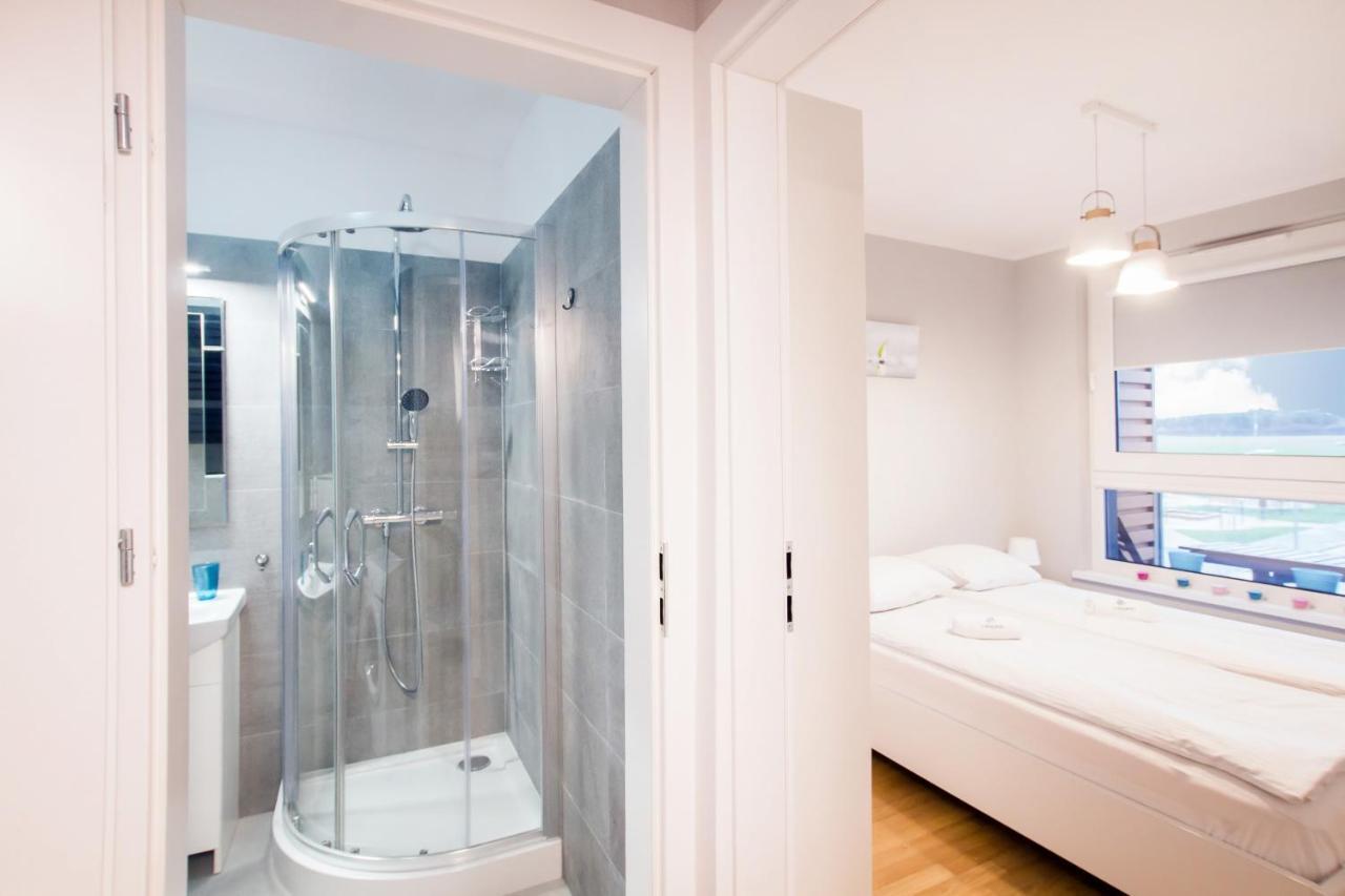 Apartments Gdynia Na Fali With Free Parking By Noclegi Renters Exteriör bild